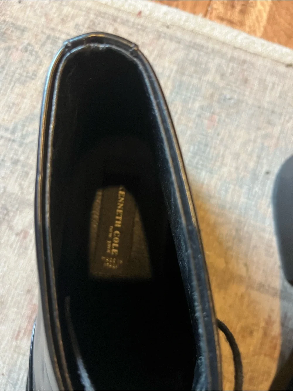 Kenneth Cole Black Leather Chukka Boots